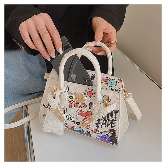 Cute Doodle Graffiti Art White Ladies Handbag