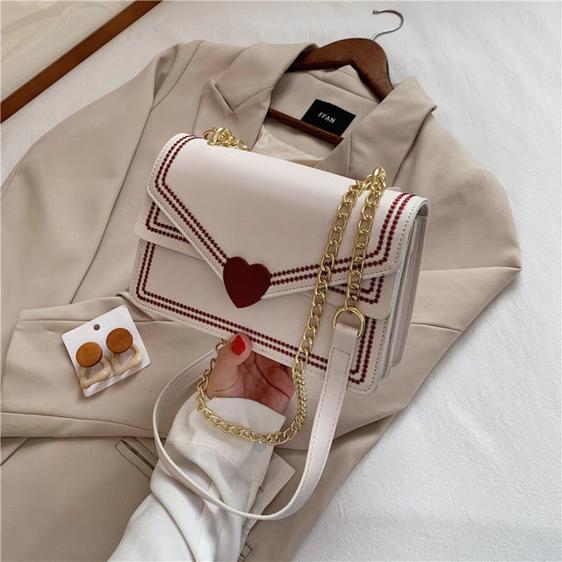 Kawaii Red Heart Chain Strap White Ladies Handbag