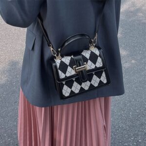 Cute Vintage Diamond Lattice Black Teen Handbag